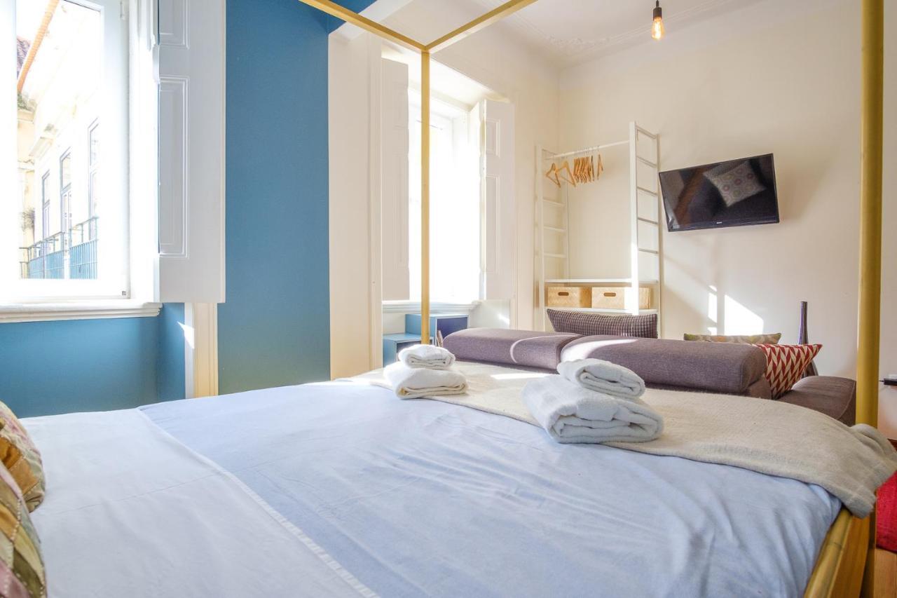 Colourful Alfama Apartment Lisbon Bagian luar foto