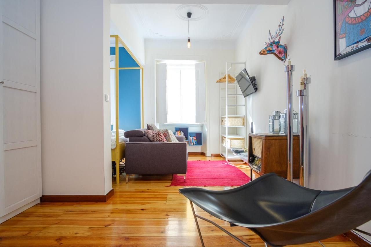 Colourful Alfama Apartment Lisbon Bagian luar foto